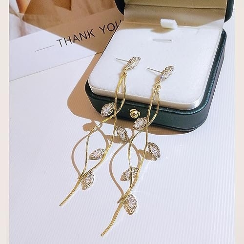 Crystal Wedding Earrings for Bridal Bridesmaid,Bride Drop Earrings Gold Chandelier Dangle Earrings for Women,Cubic Zirconia Rhinestone Dangling Earrings Prom Party Jewelry Gifts