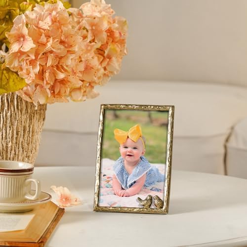 Synovana Romantic Aged Gold 4×6 Picture Frame with Lovebirds Vintage-Style Metal Photo Frame for Cherished Memories and Meaningful Gifts