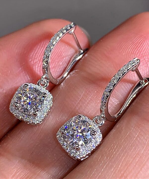 Gorgeous Women Wedding Earrings with Brilliant Cubic Zirconia