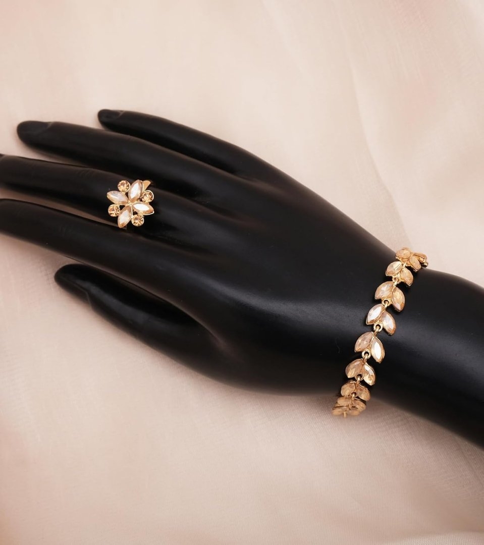 CSY 4 Pcs Elegant Bridal Jewelry Sets Austrian Marquise Crystal Wedding Necklace Dangle Earrings Tennis Bracelet Ring Set for Bride Women Costume Accessories