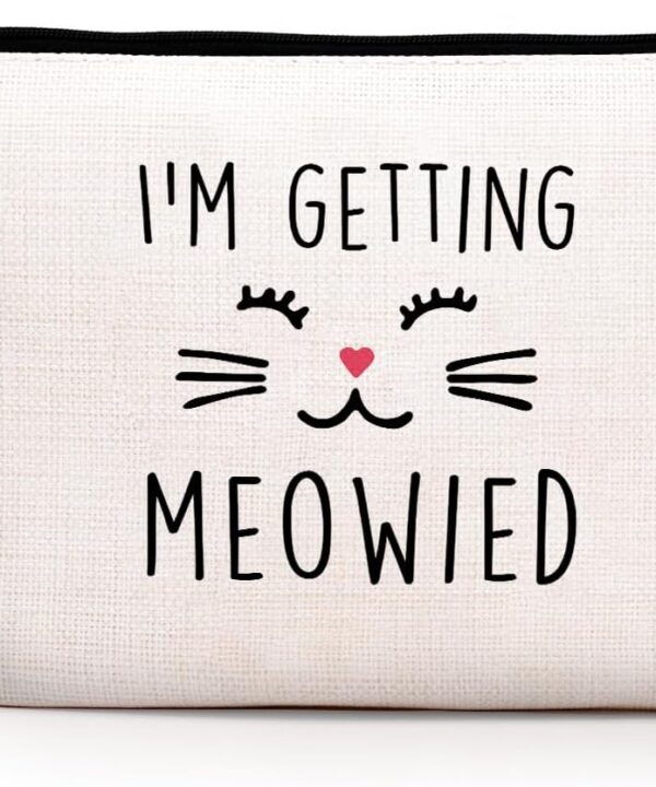 Hanamiya Na Engagement Gifts for Women - Unique Wedding Gift Idea for Fiancee, Bride, Bridal Shower & Bachelorette Party - 'I'm Getting Meowied' Makeup Bag