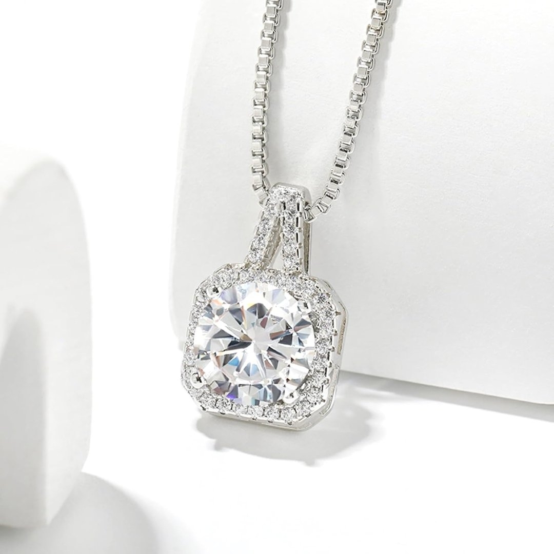 Cubic Zirconia Necklace and Earrings Set for Women 14K White Gold Plated Bridesmaid Silver Jewelry Set for Women Pendant Necklace Hypoallergenic Stud Earrings Set Jewellery Gift for Mom Wife Bride Bridesmaid