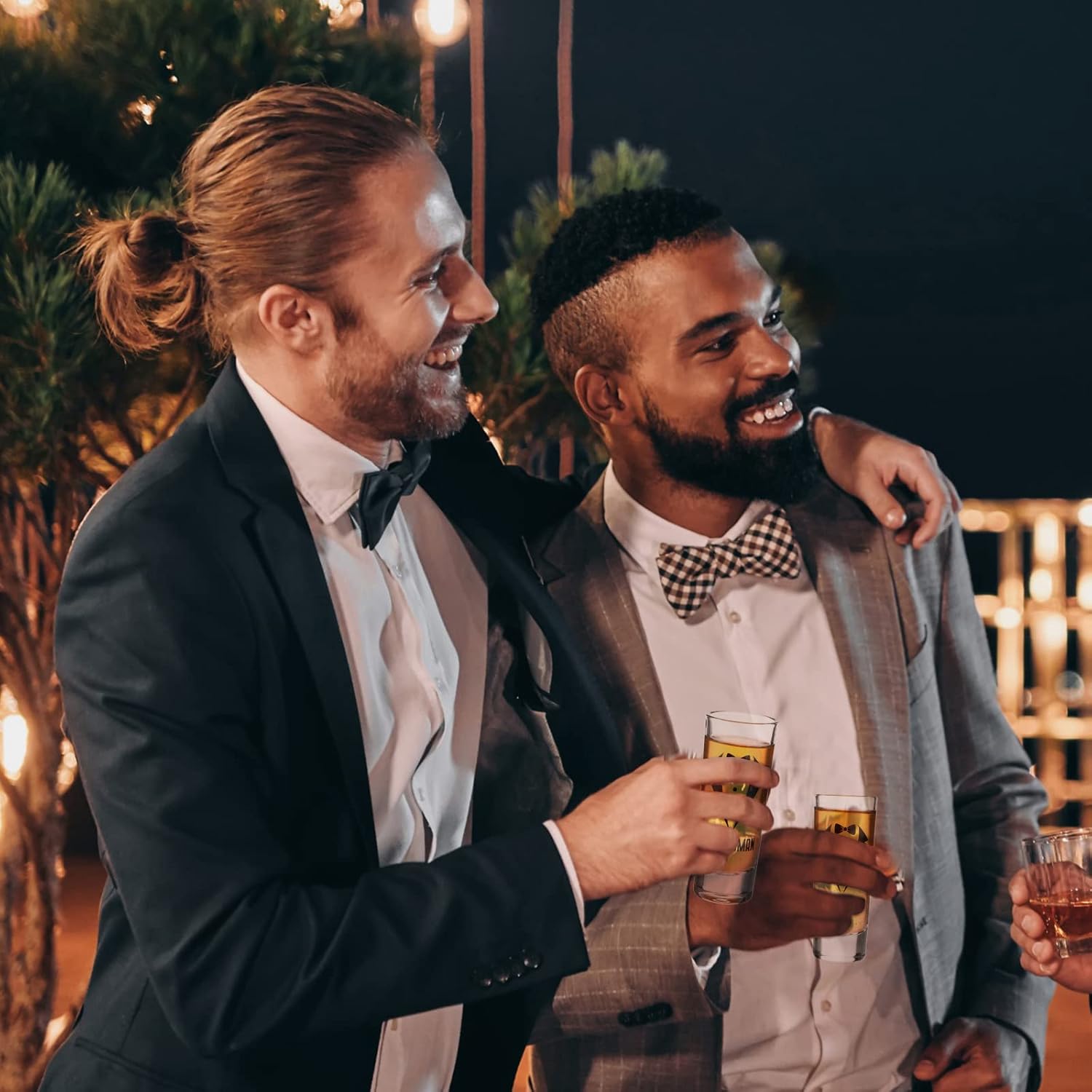 Rtteri 6 Pcs Wedding Shot Glasses Set 1 Best Man 5 Groomsmen Shot Glasses Wedding Party Favors Glasses Bachelor Party Favors Groomsman Gifts Bachelor Party Decorations for Proposal Men,2 oz