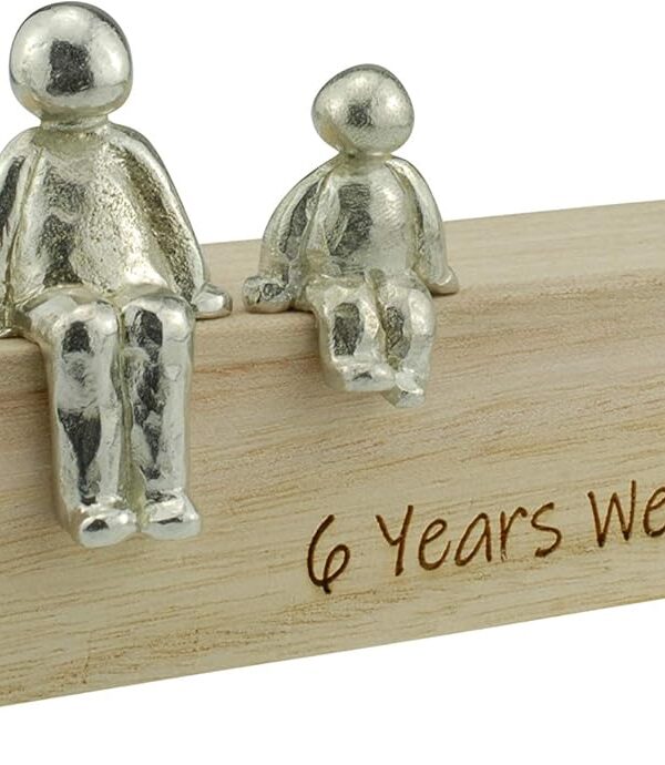 6th Anniversary Idea - 6 Years We Made A Family Metal Ornament - Choose Your Family Combination (1 Child)