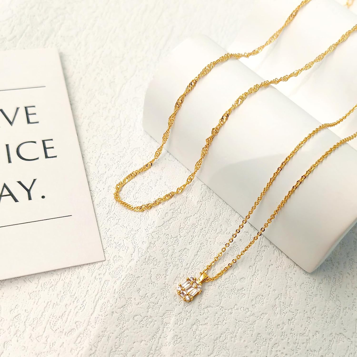 Zeffy Diamond Necklaces for Women, Dainty Gold Necklace 18k Gold Plated Layered Necklaces Simple Gold CZ Diamond Pendant Necklaces for Women Trendy Jewelry Gifts for Girls