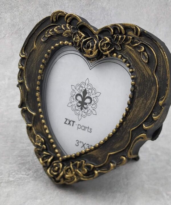 ZXT-parts 3x3 Picture Frame Heart Black and Gold Edge Frame. Resin Handmade Photo Frame. Glass Panel. Black Suede Cover.European Style Suitable for Wall or Desktop.