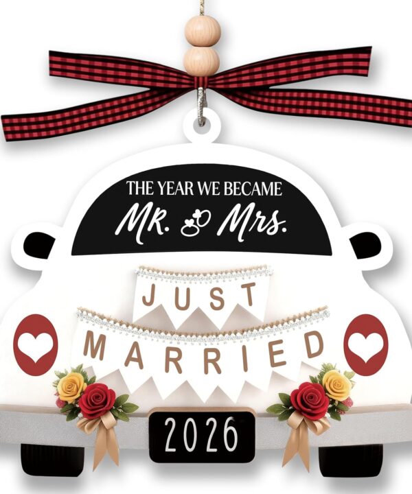 Wedding Gifts for Couples, Newlywed First Christmas Tree Decoration, Mr & Mrs Wood Hanging Ornament 2026, Bridal Shower Gift for Bride and Groom (White)
