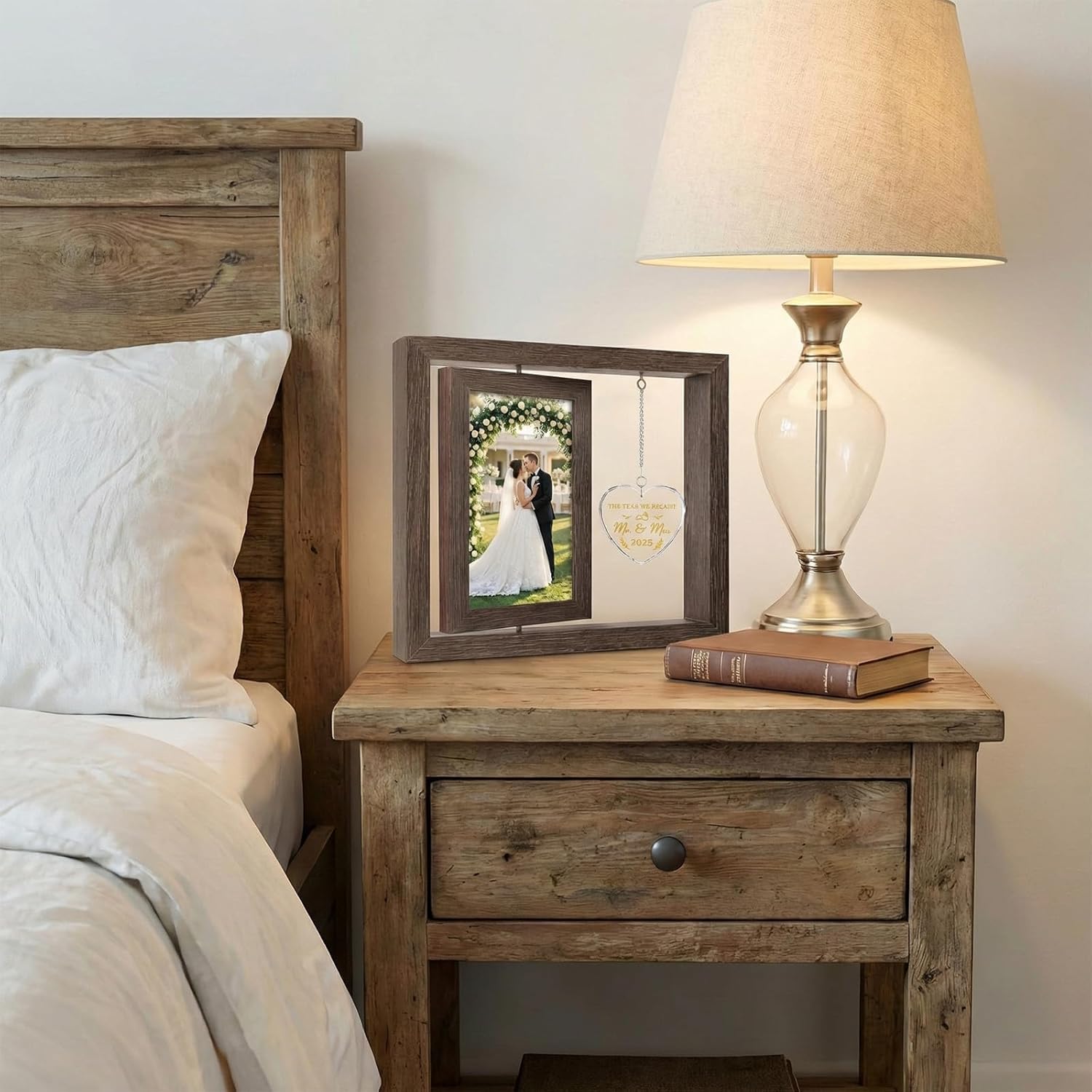 1 Year Anniversary Photo Frame Gifts, 2025 Mr and Mrs Personalized Wedding Picture Frame, Newlywed Gift for Couples, 5×7 Pictures Frame, Display 2 Photos