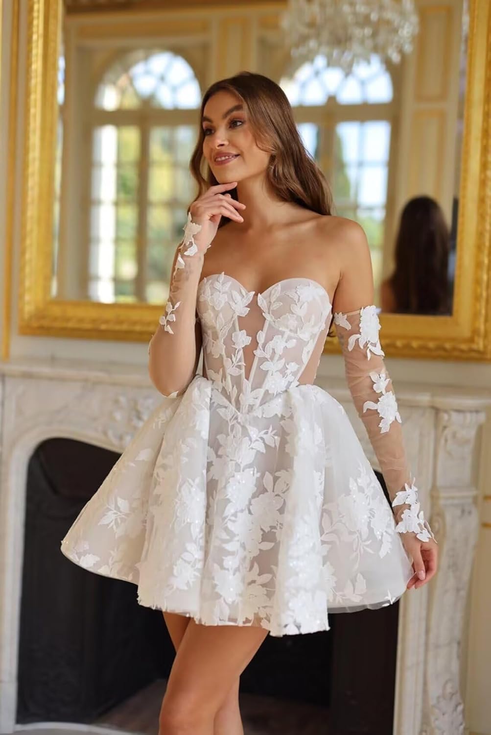 Short Wedding Dresses for Bride Lace Appliques Tulle Bride Dress with Sleeve LW06