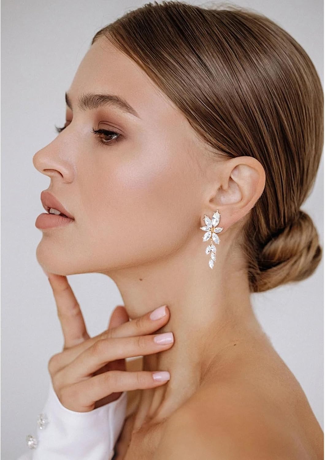 ATIMIGO Elegant Rhinestone Dangle Earrings Marquise Crystal Wedding Bridal Earrings for Brides Bridemaids Formal Prom Statement Drop Earrings for Women