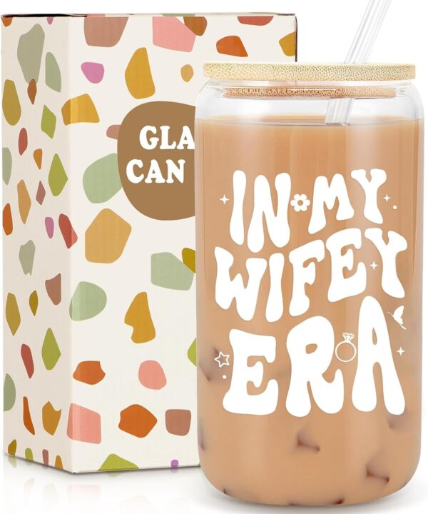 Frerdui Wifey Cup, Bridal Shower Gifts, Bride to Be Gifts, Engagement Gift for Her, Wedding, Honeymoon, Bachelorette Gift for Bride, Future Mrs In My Wifey Era Glass Cup