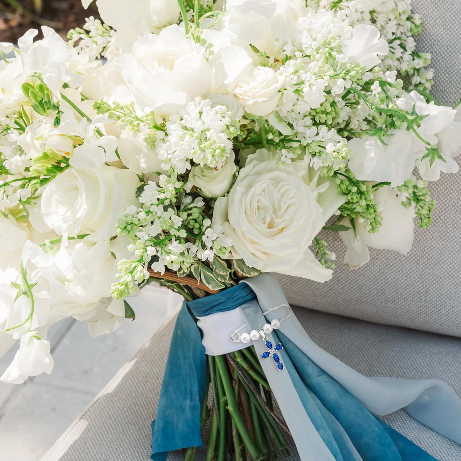 PEALICIOUS Something Blue Gift for Bride, Bridal Shower Gifts from Mom Sister Friend, Blue Bridal Bouquet Charm as Wedding gifts, Bride Pin Blue Heart Charm Attaches to Bridal Bouquet, Garter, Dress