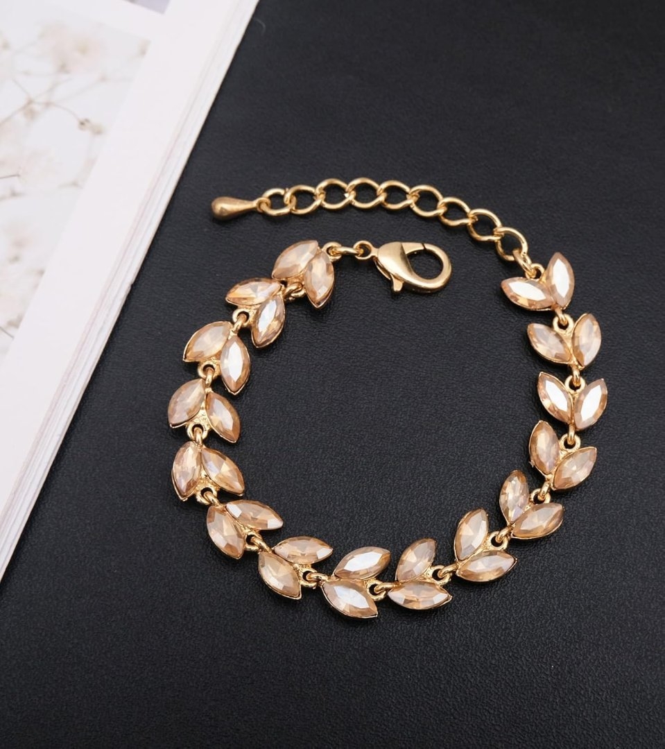 CSY 4 Pcs Elegant Bridal Jewelry Sets Austrian Marquise Crystal Wedding Necklace Dangle Earrings Tennis Bracelet Ring Set for Bride Women Costume Accessories