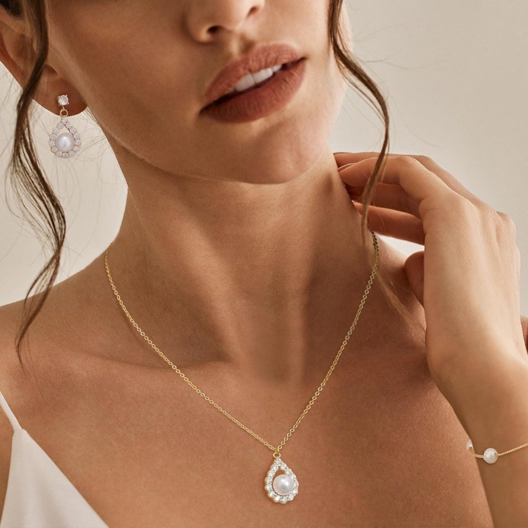Jewelry Sets for Women,Dainty 14k Gold Plated Pearl Earrings Necklace Bracelet Fashion Silver Bridal Jewelry accessories SimpleWedding Jewelry Sets for Brides