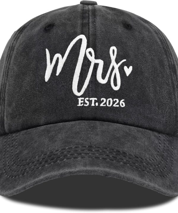 Mr and Mrs Hats for Wedding Gifts, Engagement Anniversary Honeymoon Gifts for Newlyweds Couples Baseball Cap