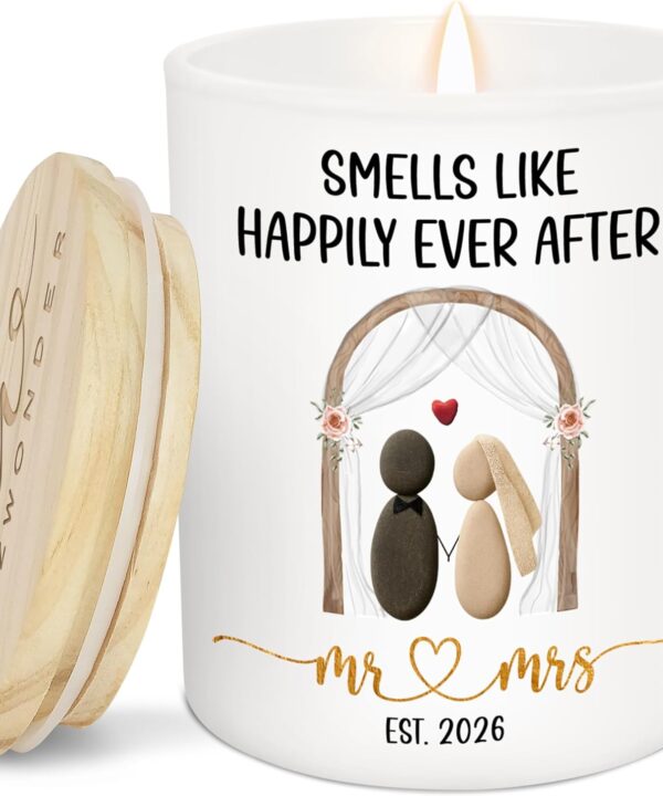 TEEZWONDER Wedding Gifts for Newlyweds - Mr & Mrs 2026 Scented Candle - Bridal Shower Engagement Gifts for Couples, Mr and Mrs Gift for Bride and Groom, Anniversary Valentines Gift for Women Men