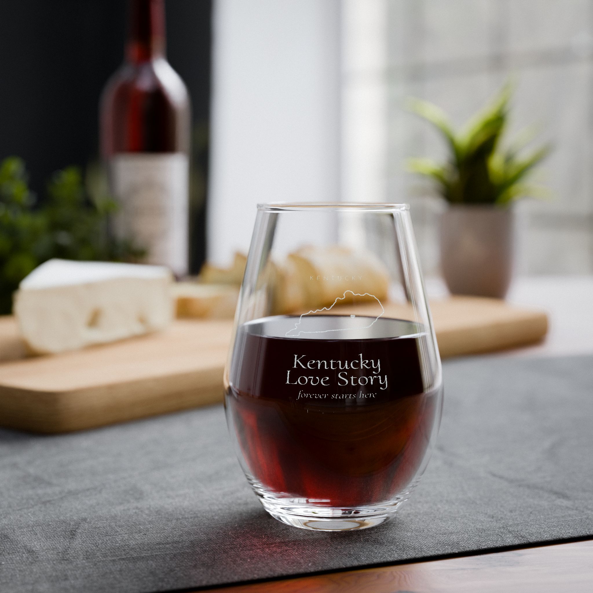Engraved Stemless Wine Glass 11.5 oz — Personalized Elegant Barware Gift
